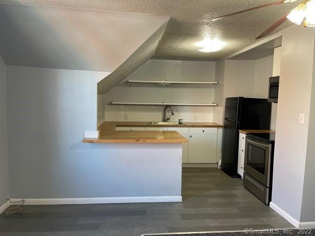 26 Montauk Avenue New London CT 06320