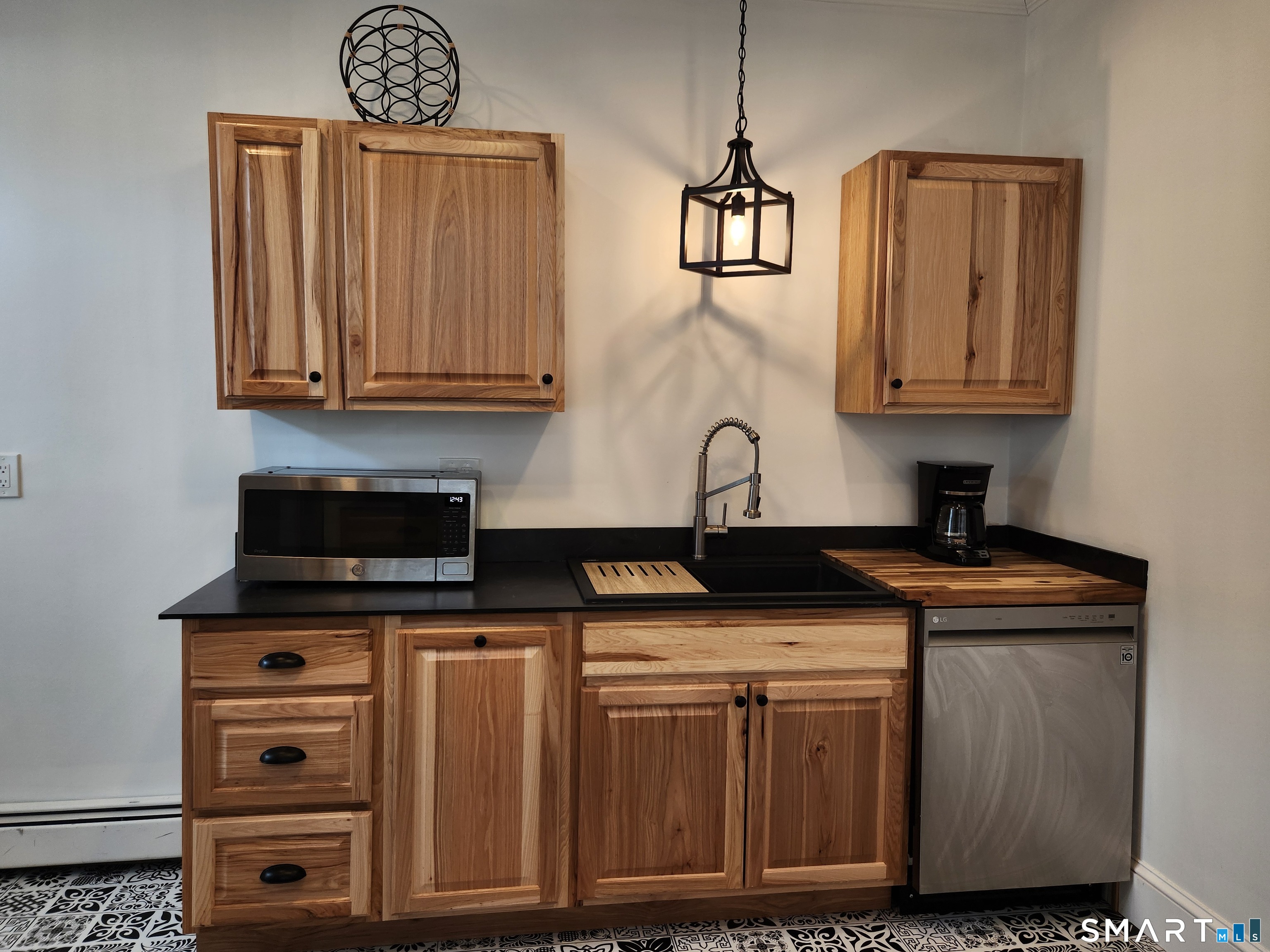117-119 Water Street Stonington CT 06378