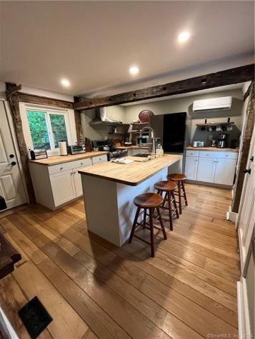 15 Riverview Road New Milford CT 06755