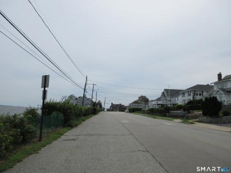 10 Elliott Avenue New London CT 06320