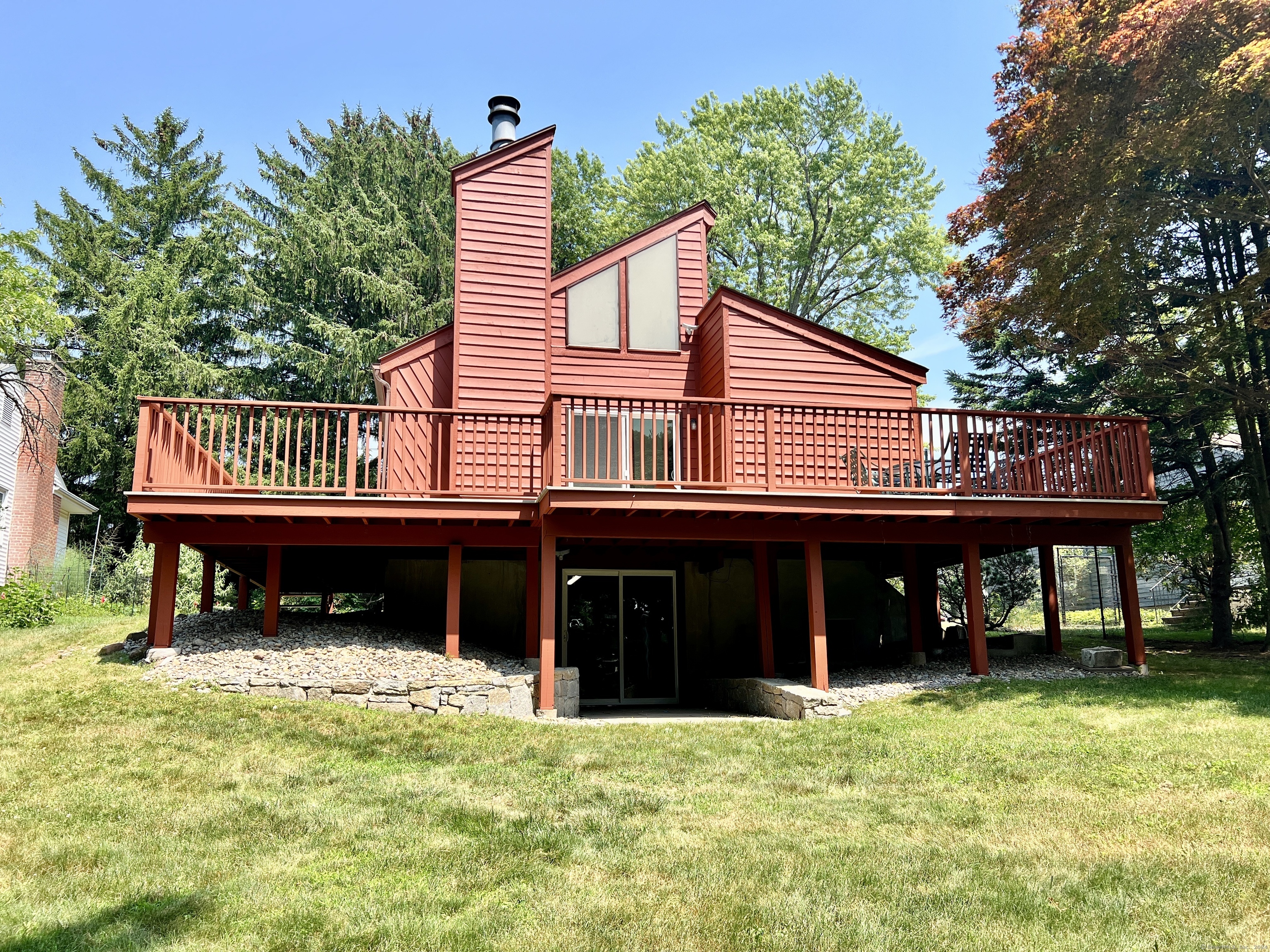 345 South Main Street West Hartford CT 06107