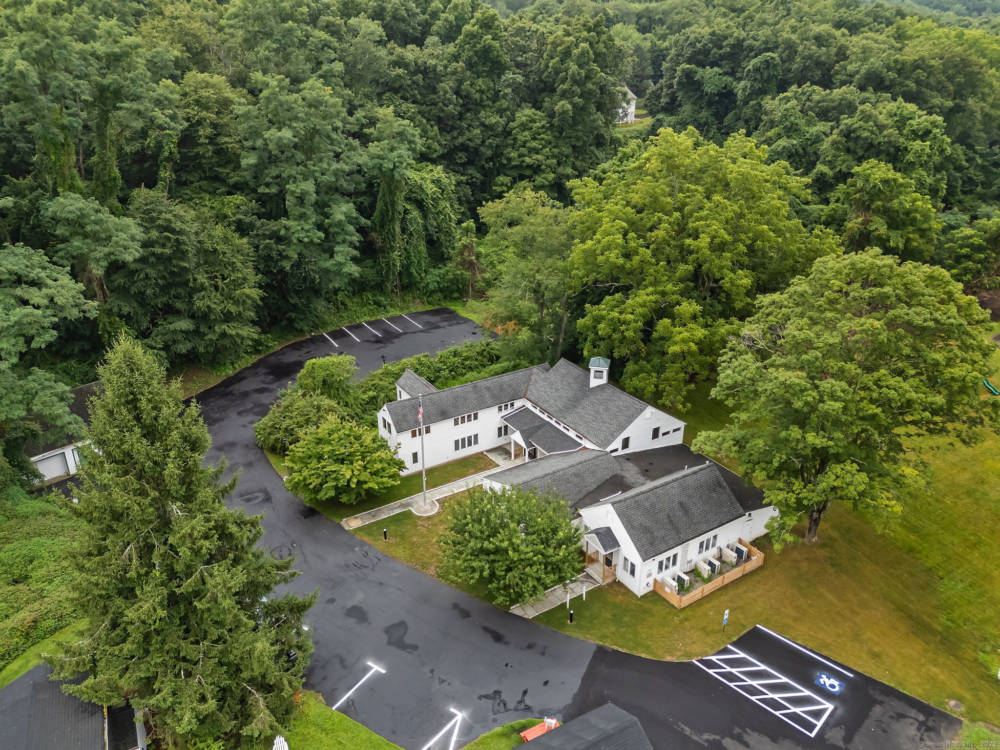 529 Danbury Road Wilton CT 06897