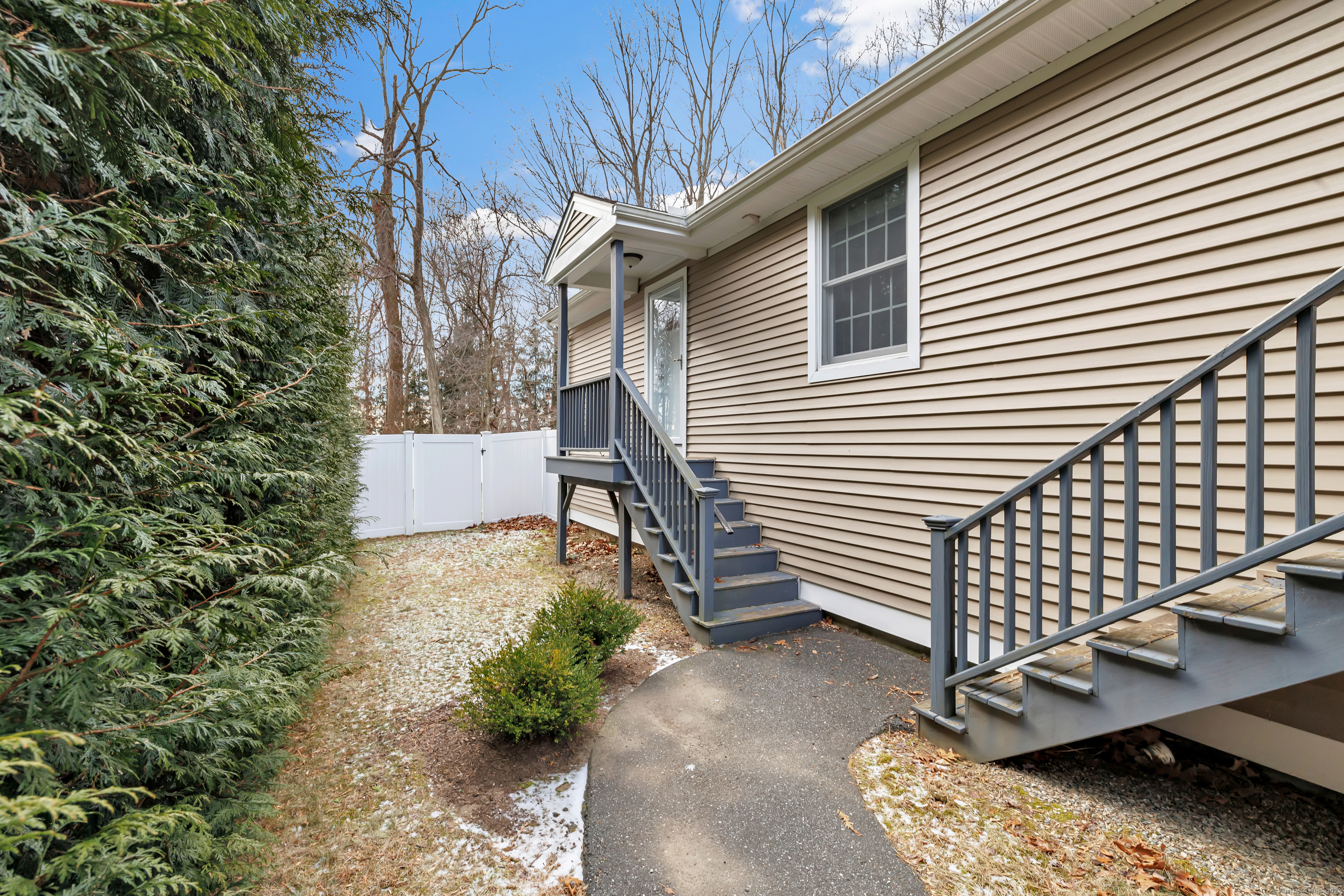 15 Old Coach Lane Trumbull CT 06611