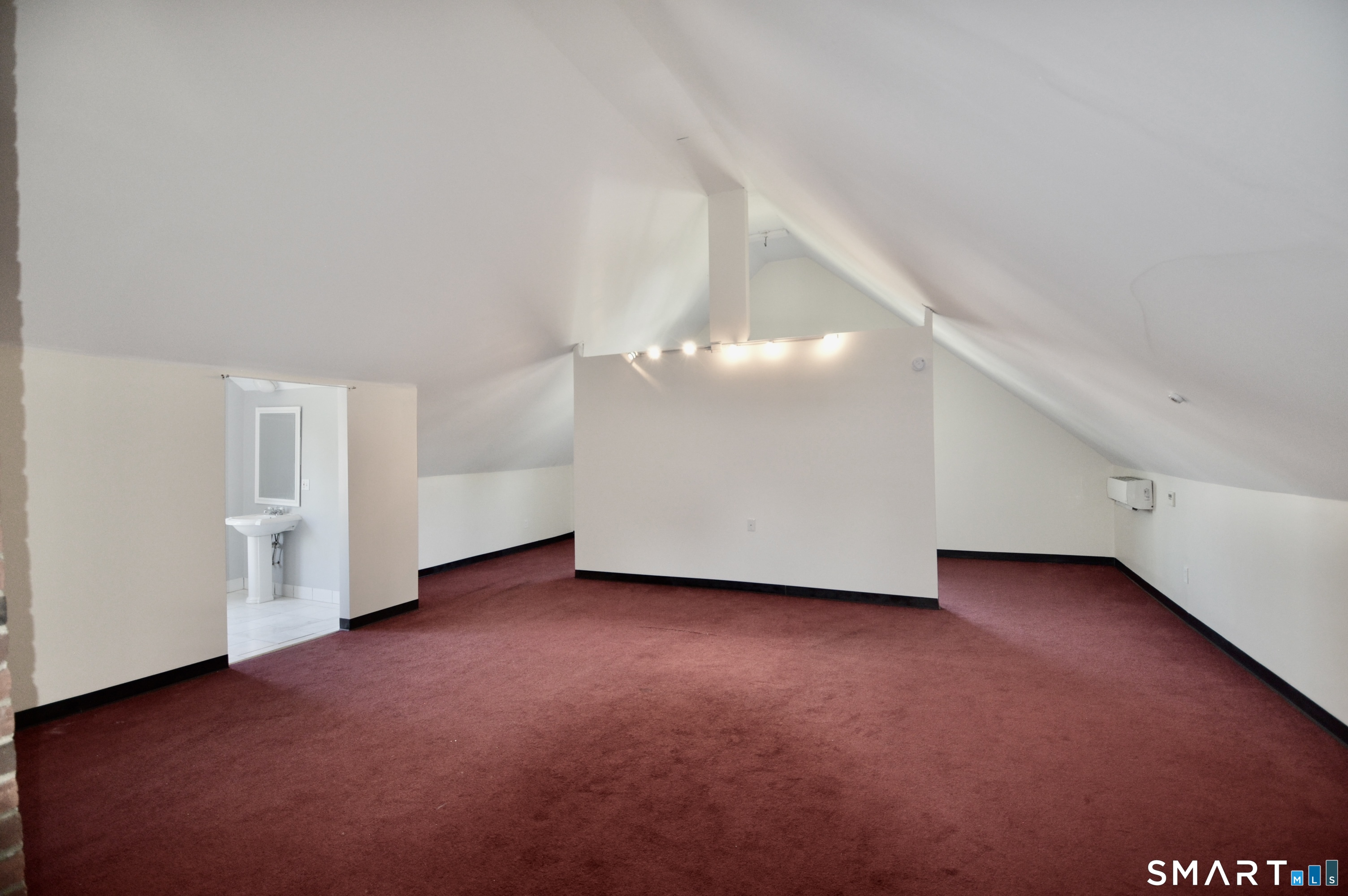 48 Riverview Place Stratford CT 06615