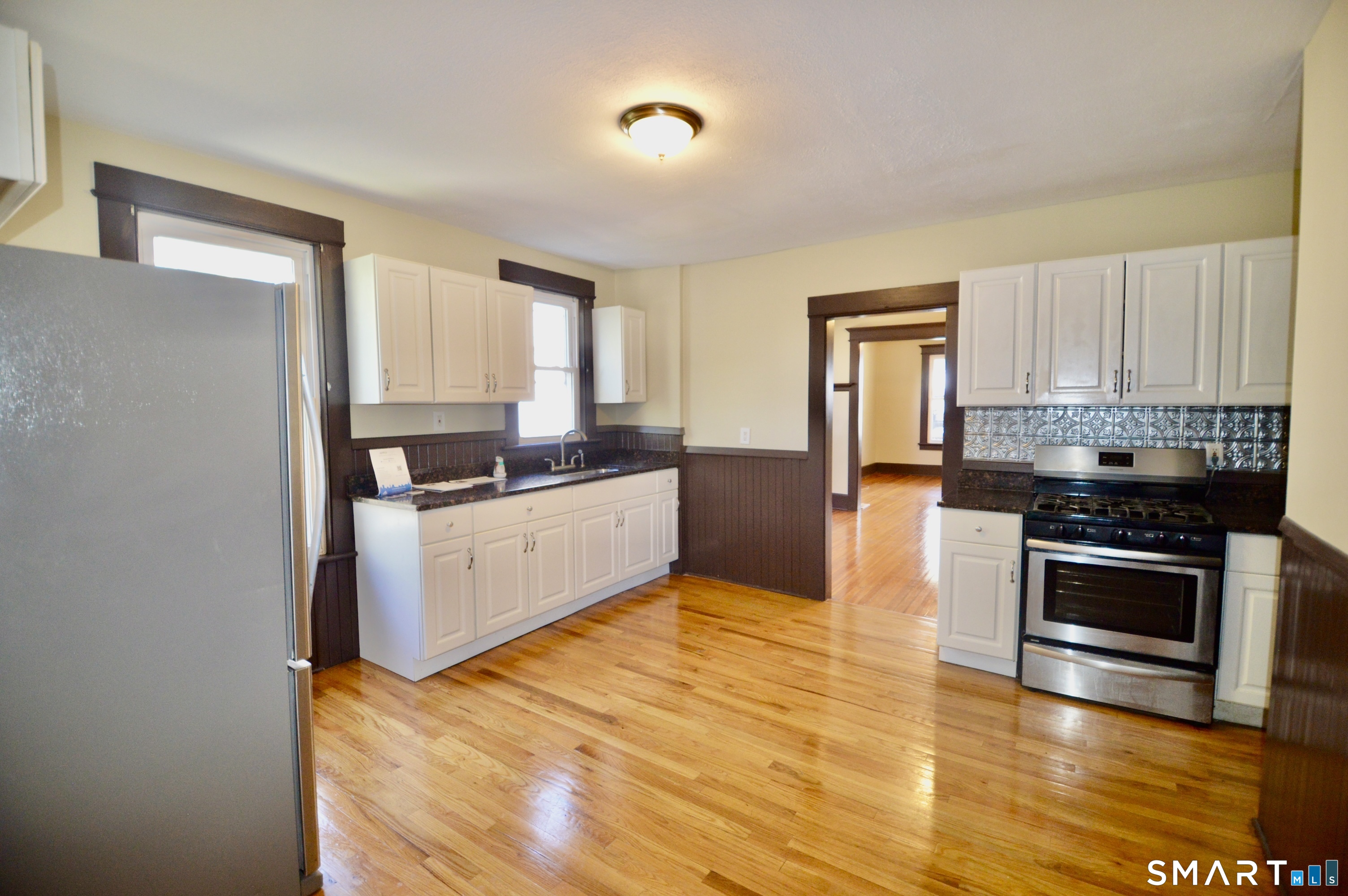 48 Riverview Place Stratford CT 06615