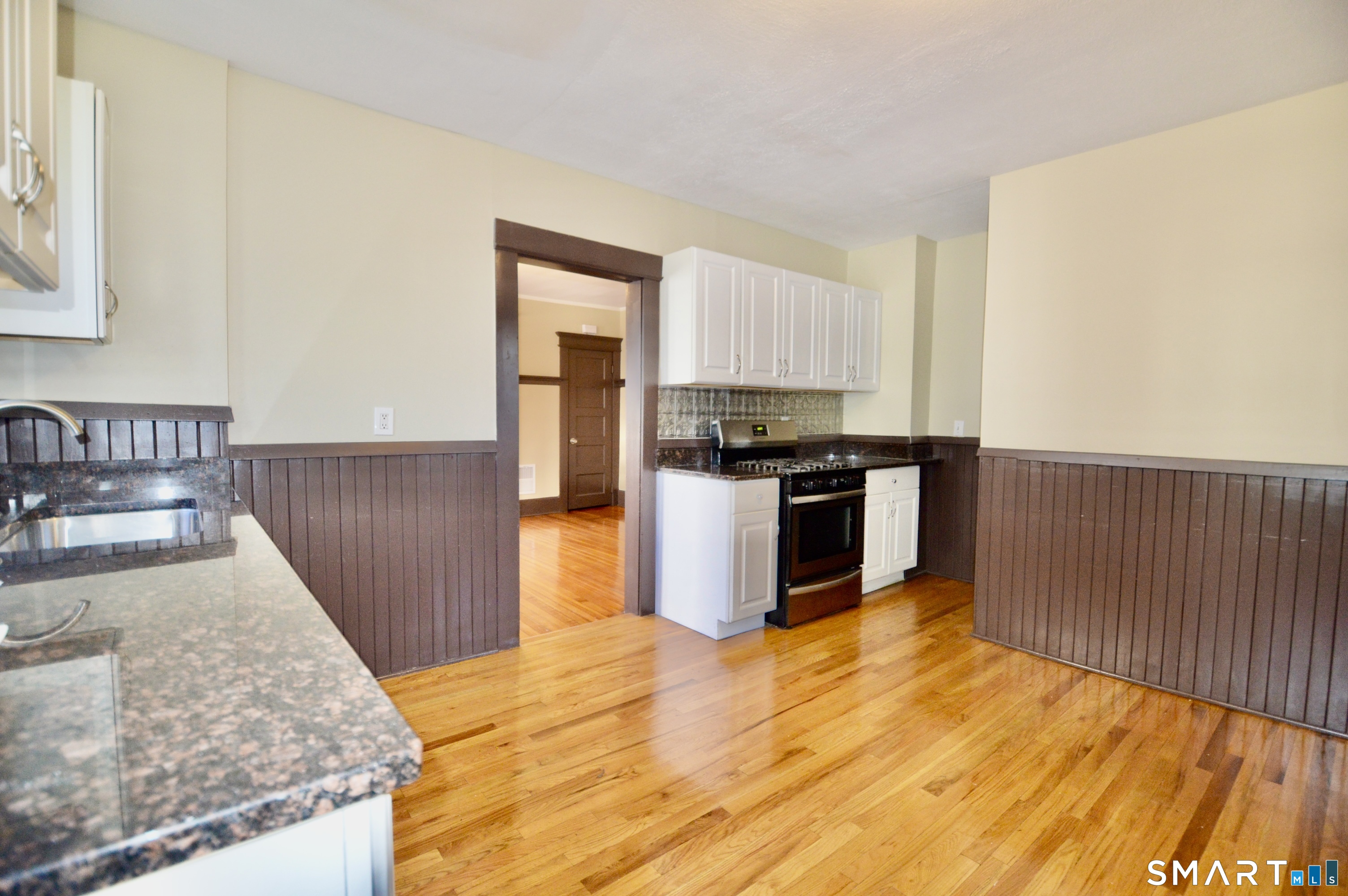 48 Riverview Place Stratford CT 06615
