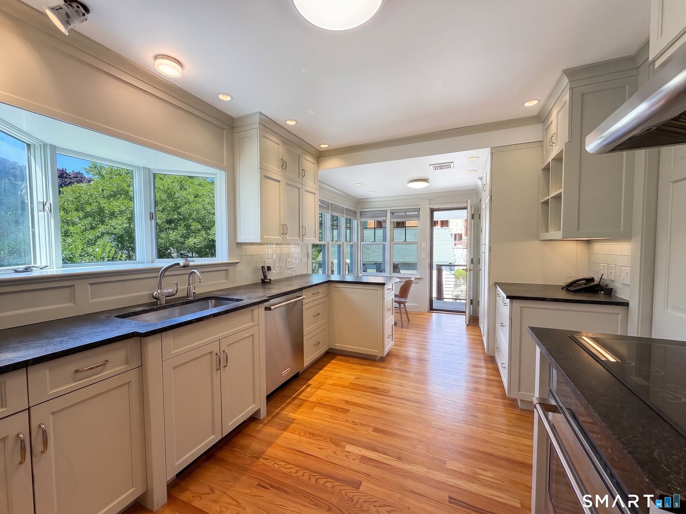 17 Seaview Avenue Branford CT 06405