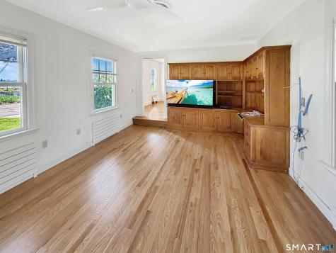 17 Seaview Avenue Branford CT 06405