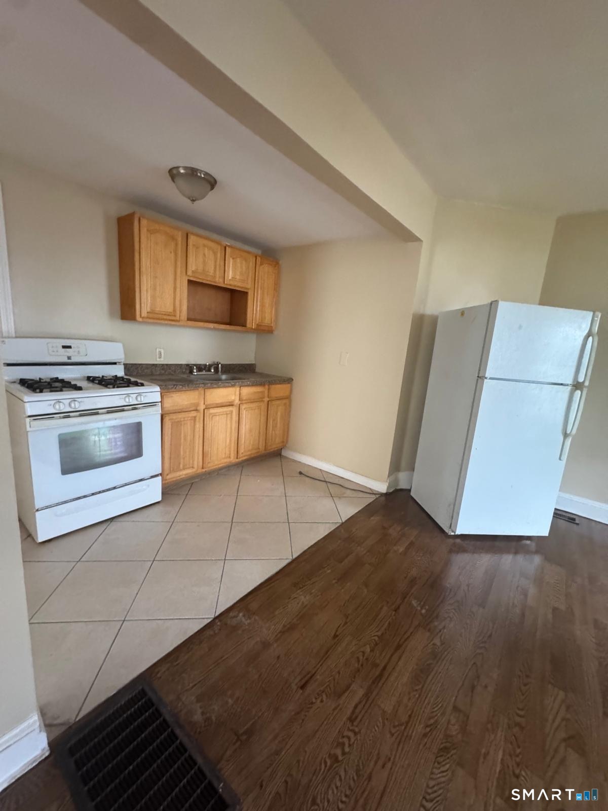 45 Dover Street Bridgeport CT 06610
