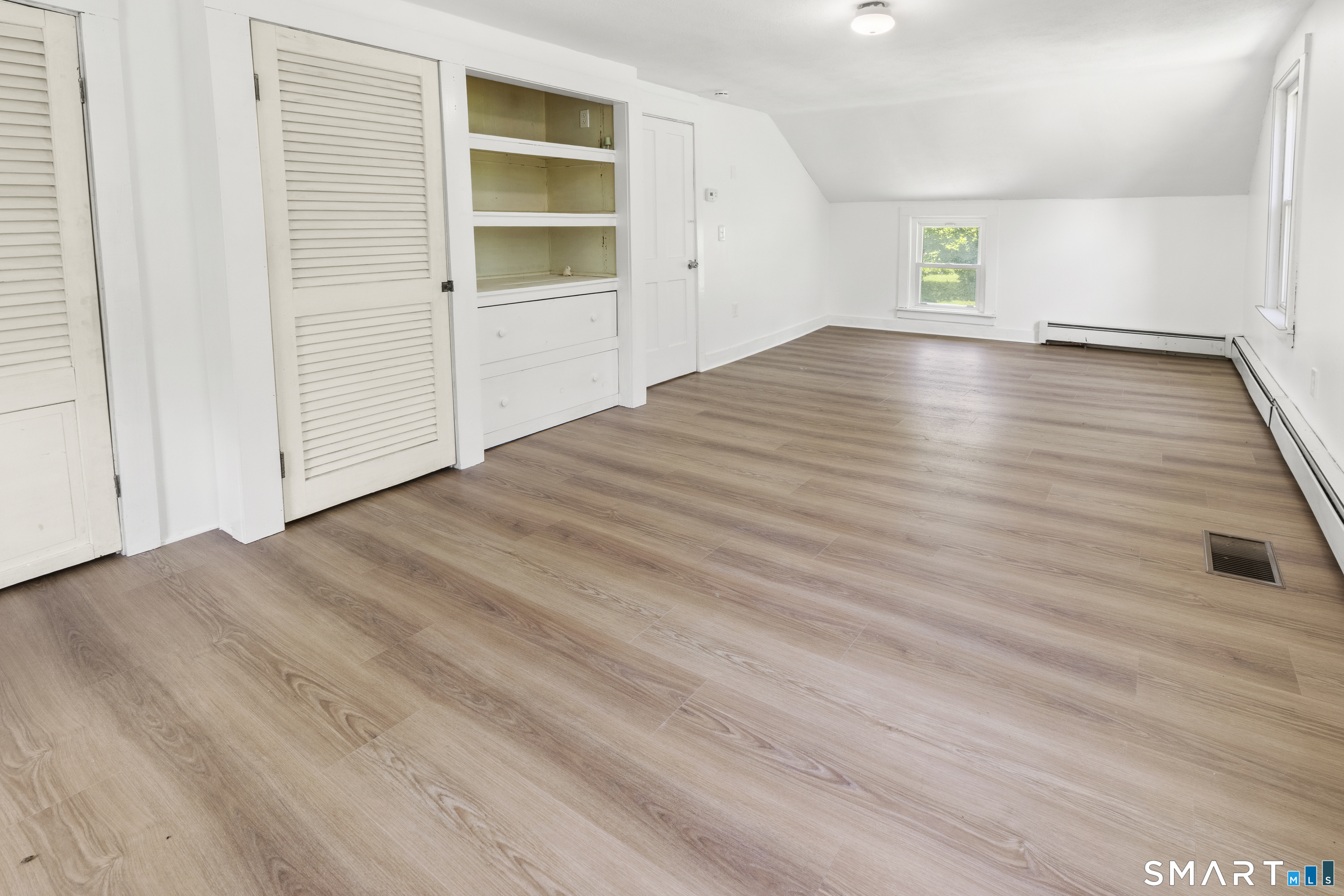 201 Main Street Hampton CT 06247