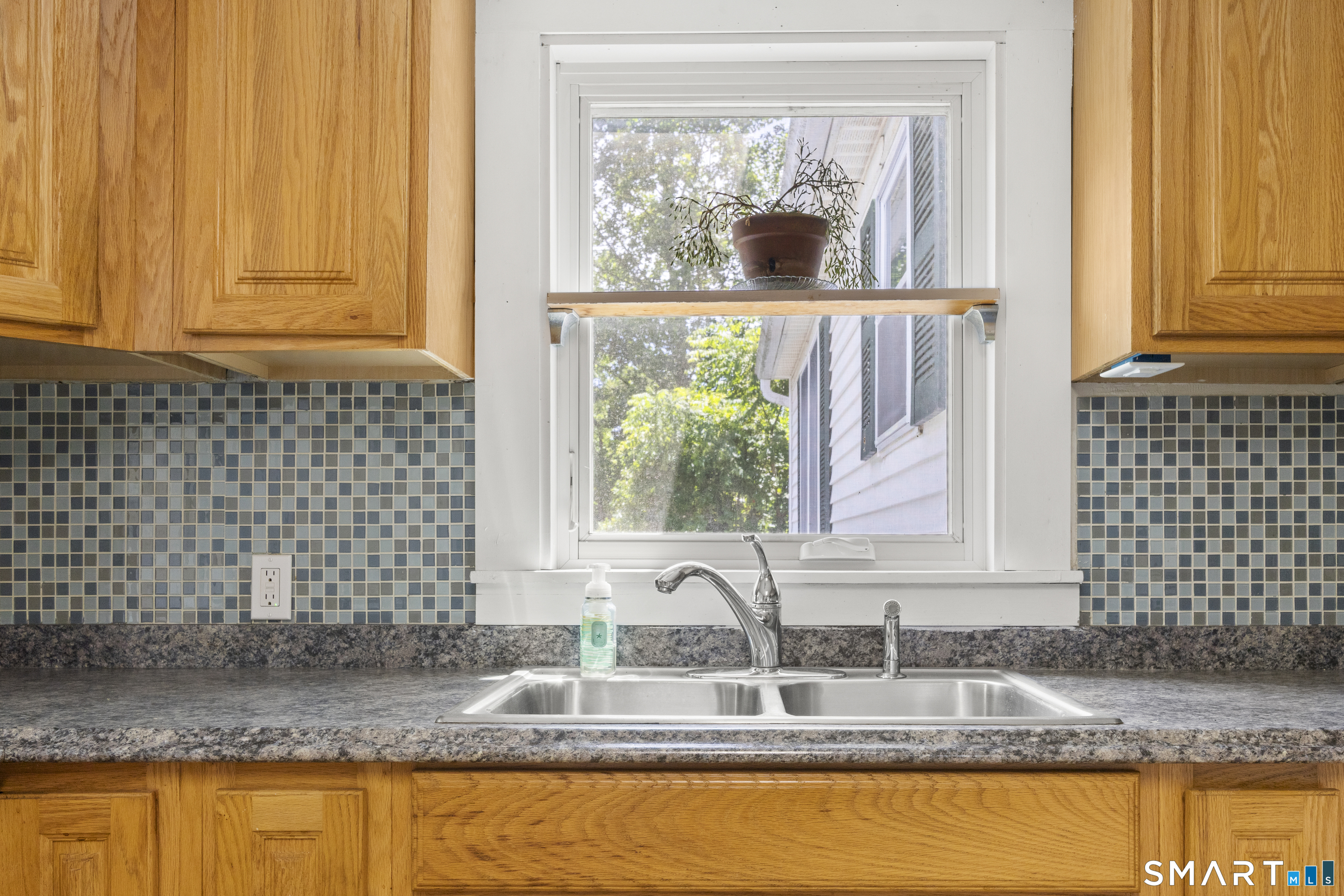 201 Main Street Hampton CT 06247