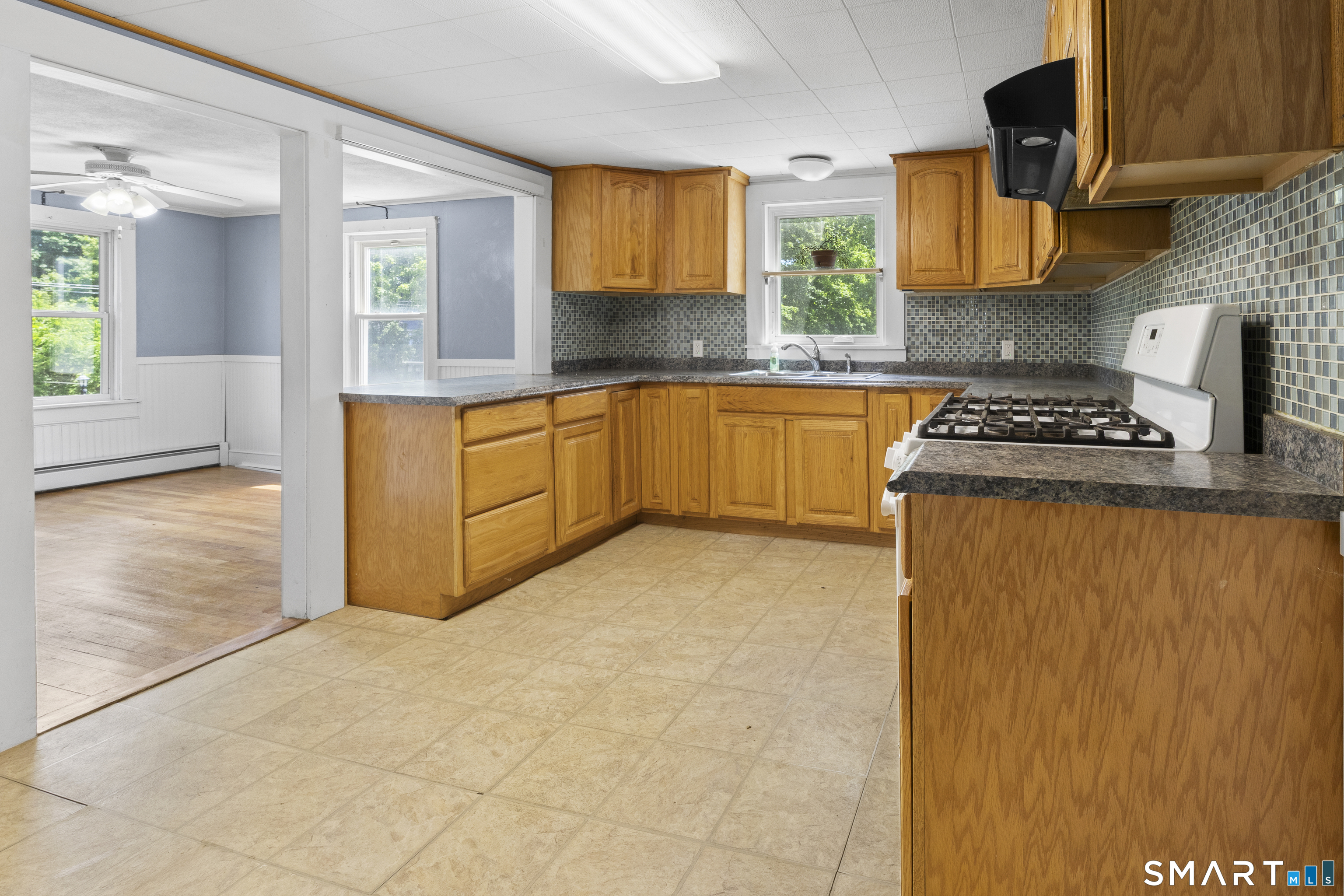 201 Main Street Hampton CT 06247