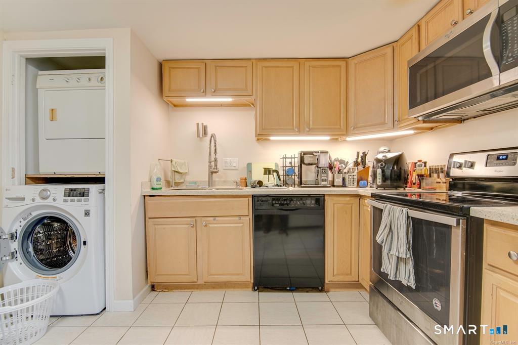183 Sugar Street Newtown CT 06470