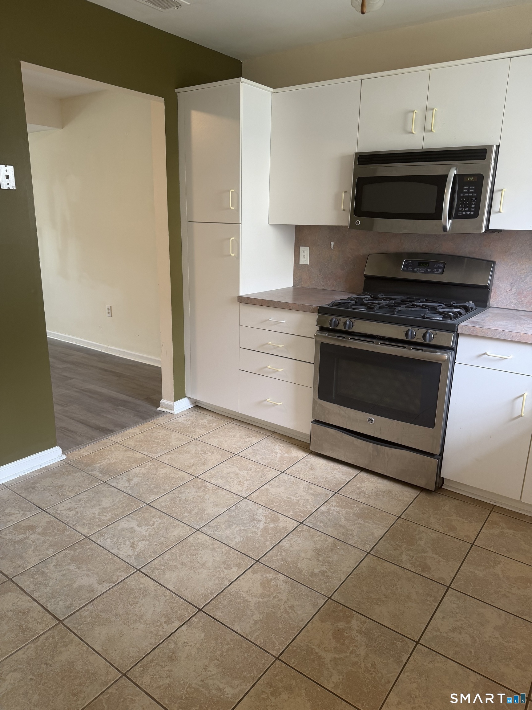 93 Park Avenue Danbury CT 06810
