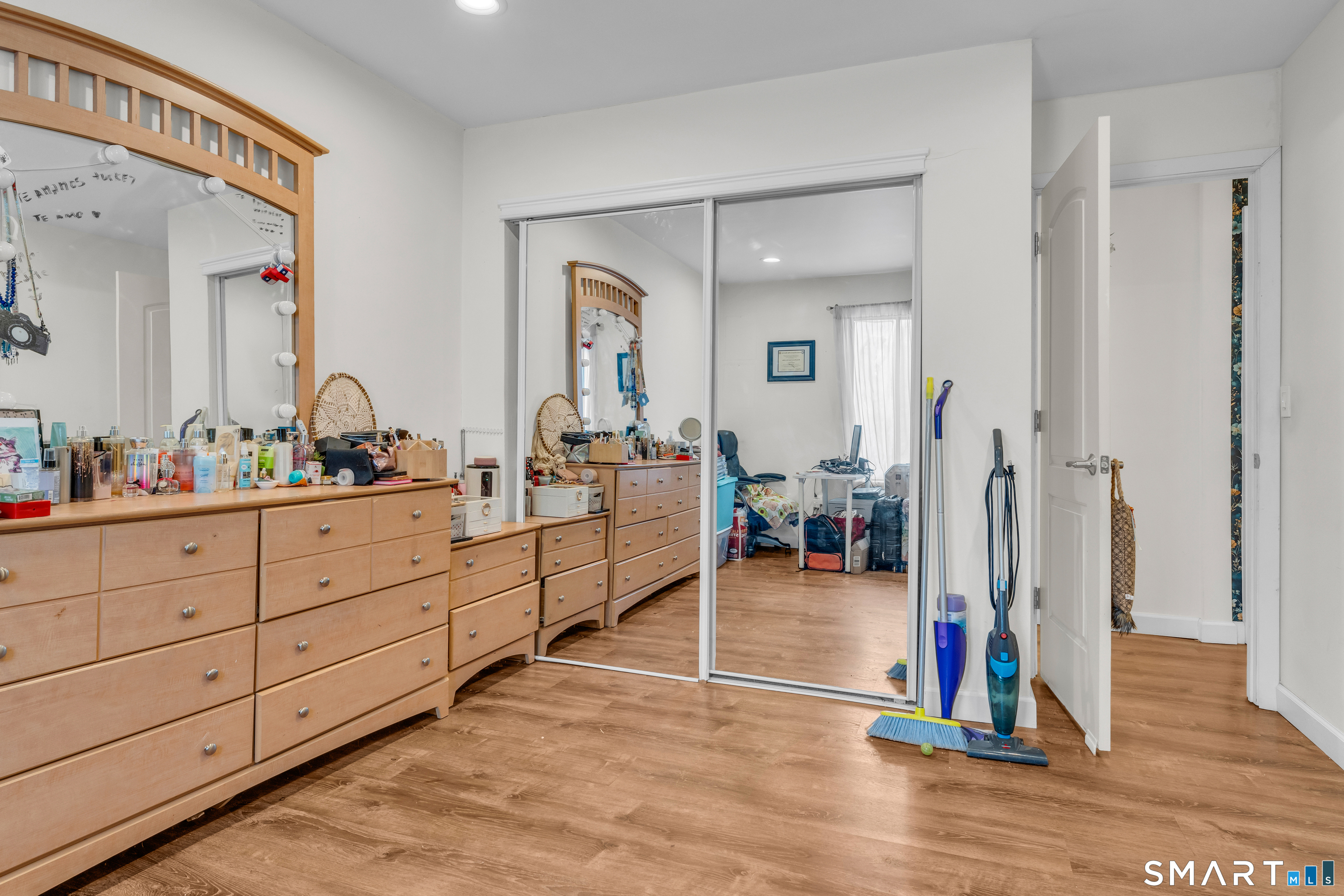 175 Mill Pond Road Hamden CT 06518