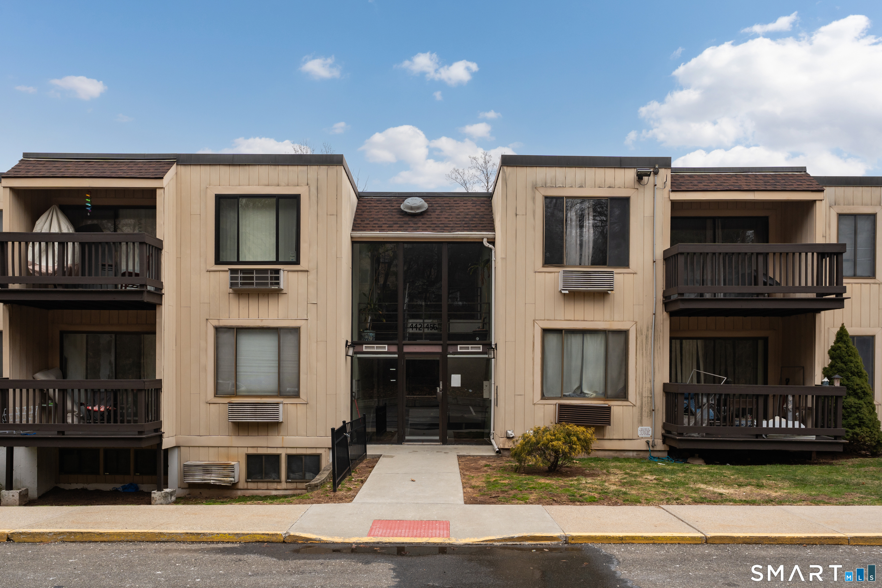 175 Mill Pond Road Hamden CT 06518