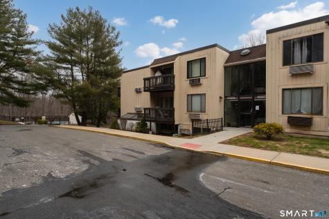 175 Mill Pond Road Hamden CT 06518
