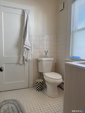 22 Edward Street East Haven CT 06512