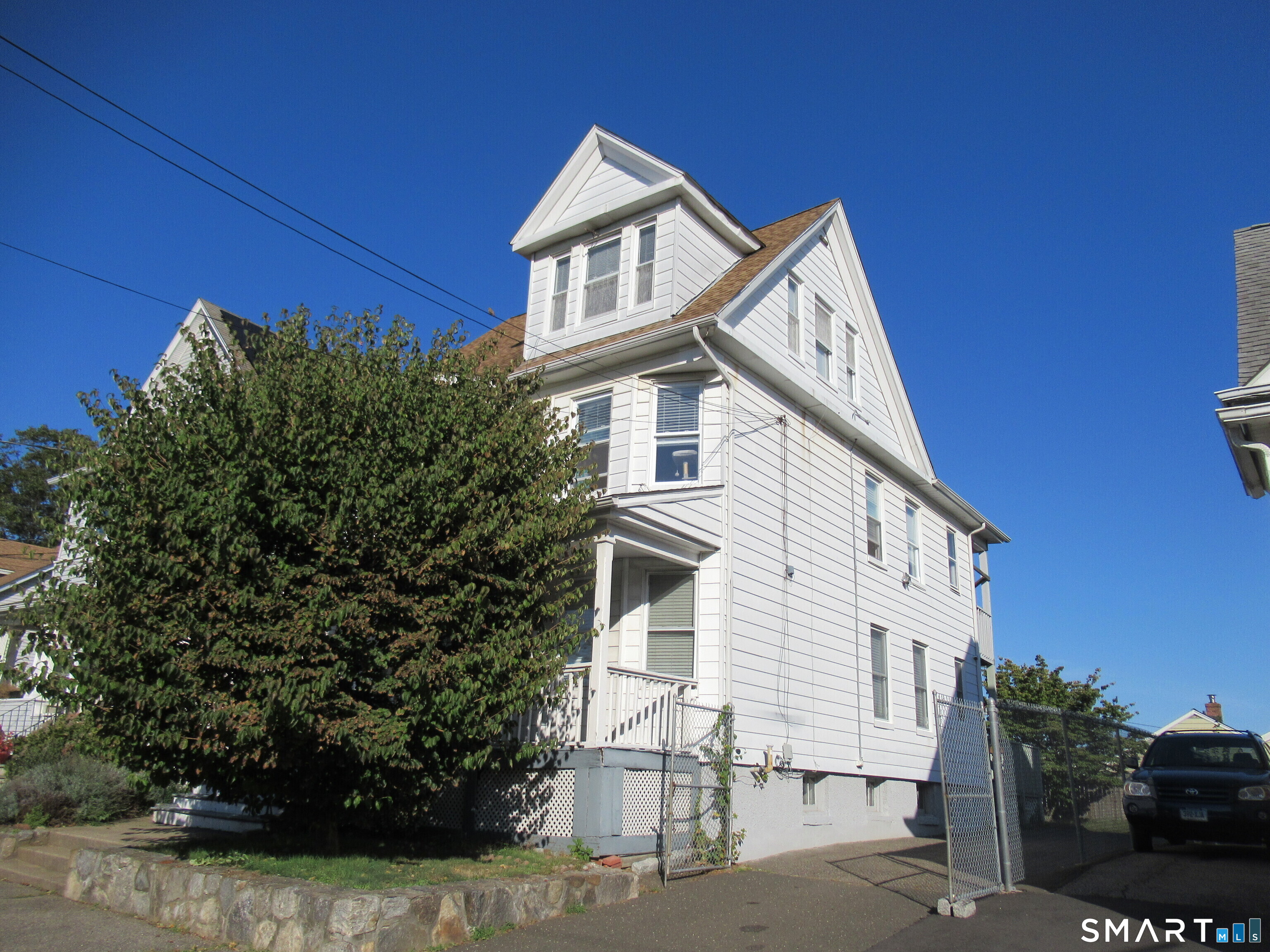 326-330 Bradley Street Bridgeport CT 06610