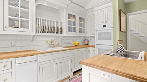 162 Regents Park Westport CT 06880