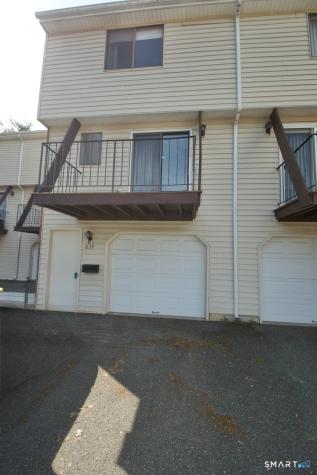 839 Blackstone Village Meriden CT 06450