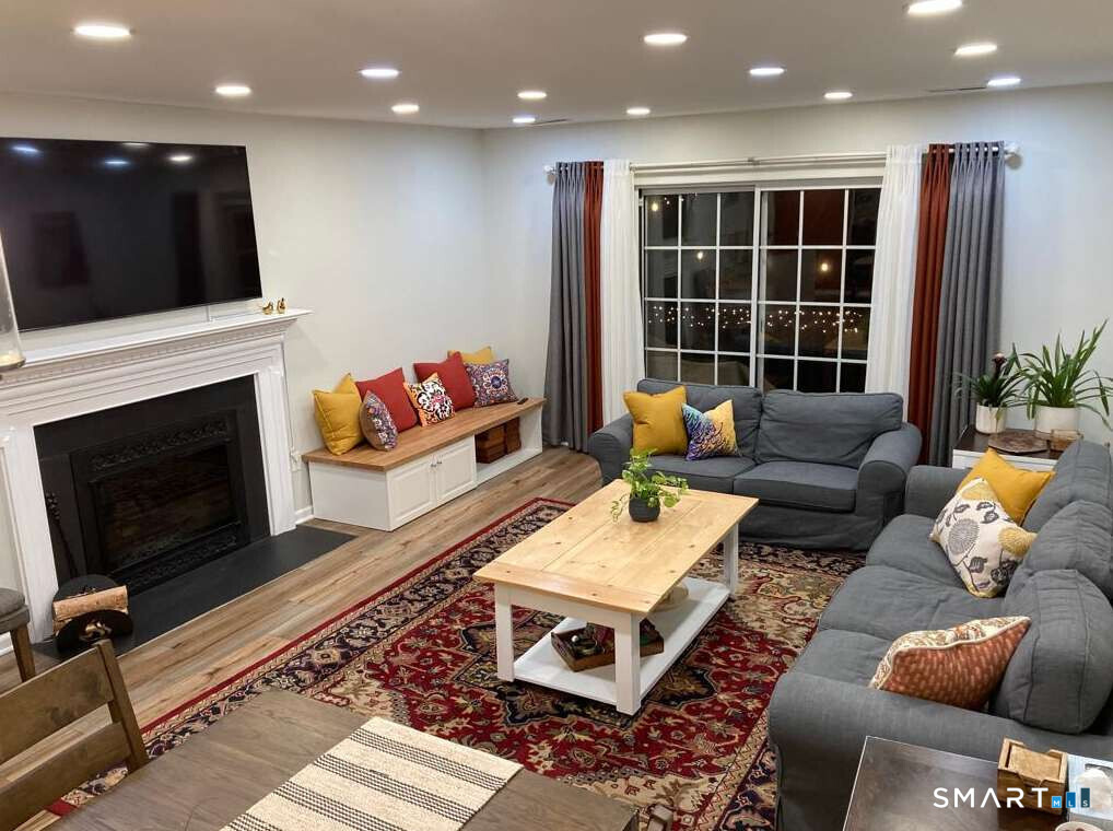 606 Foxboro Drive Norwalk CT 06851