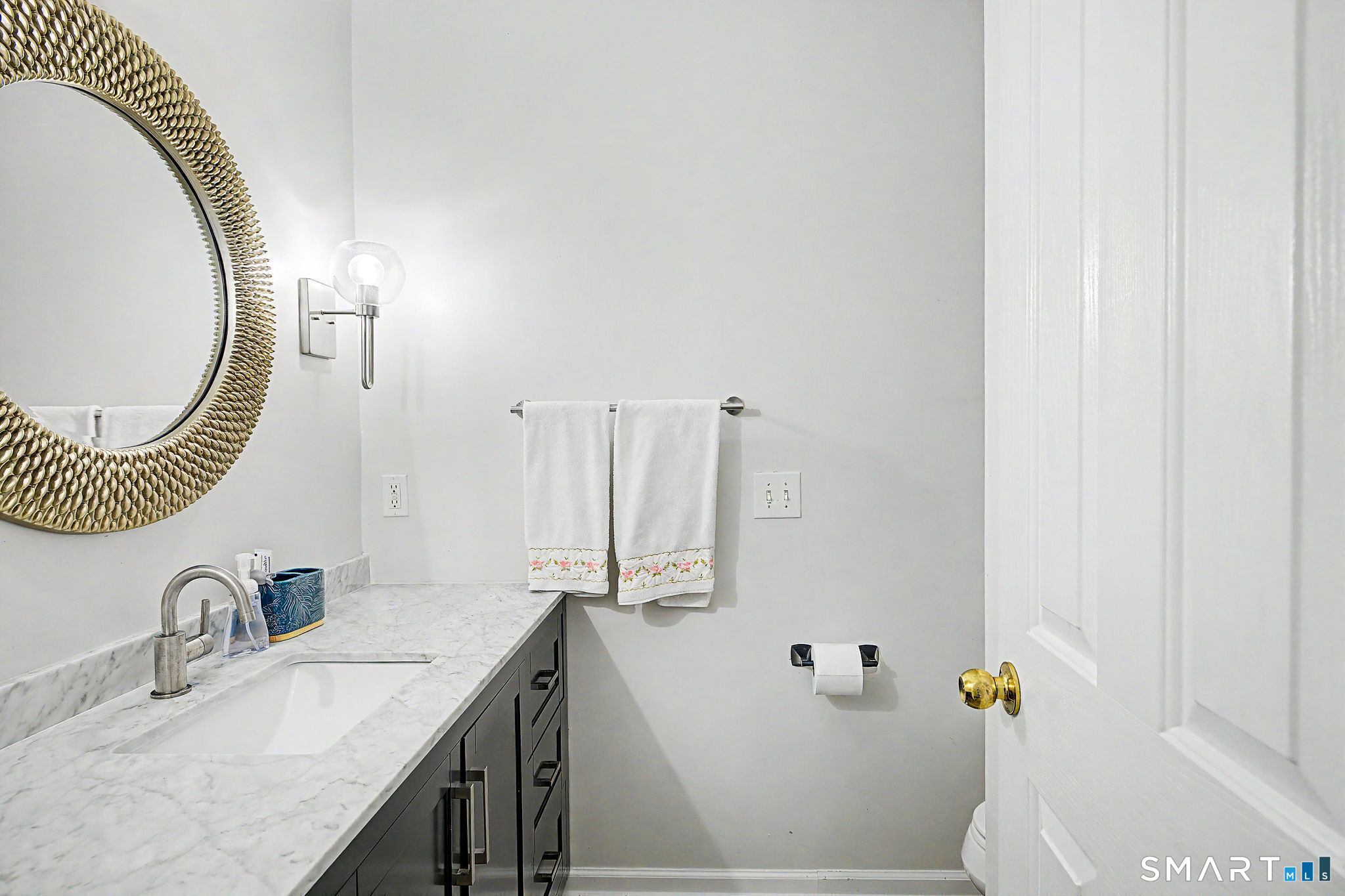 14 Shore Road Danbury CT 06811