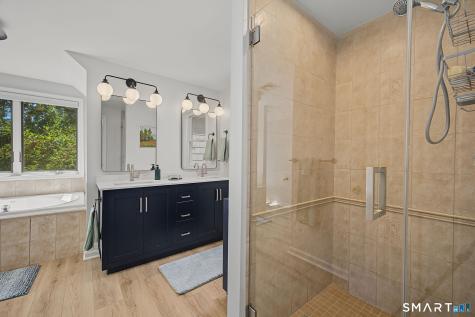 14 Shore Road Danbury CT 06811