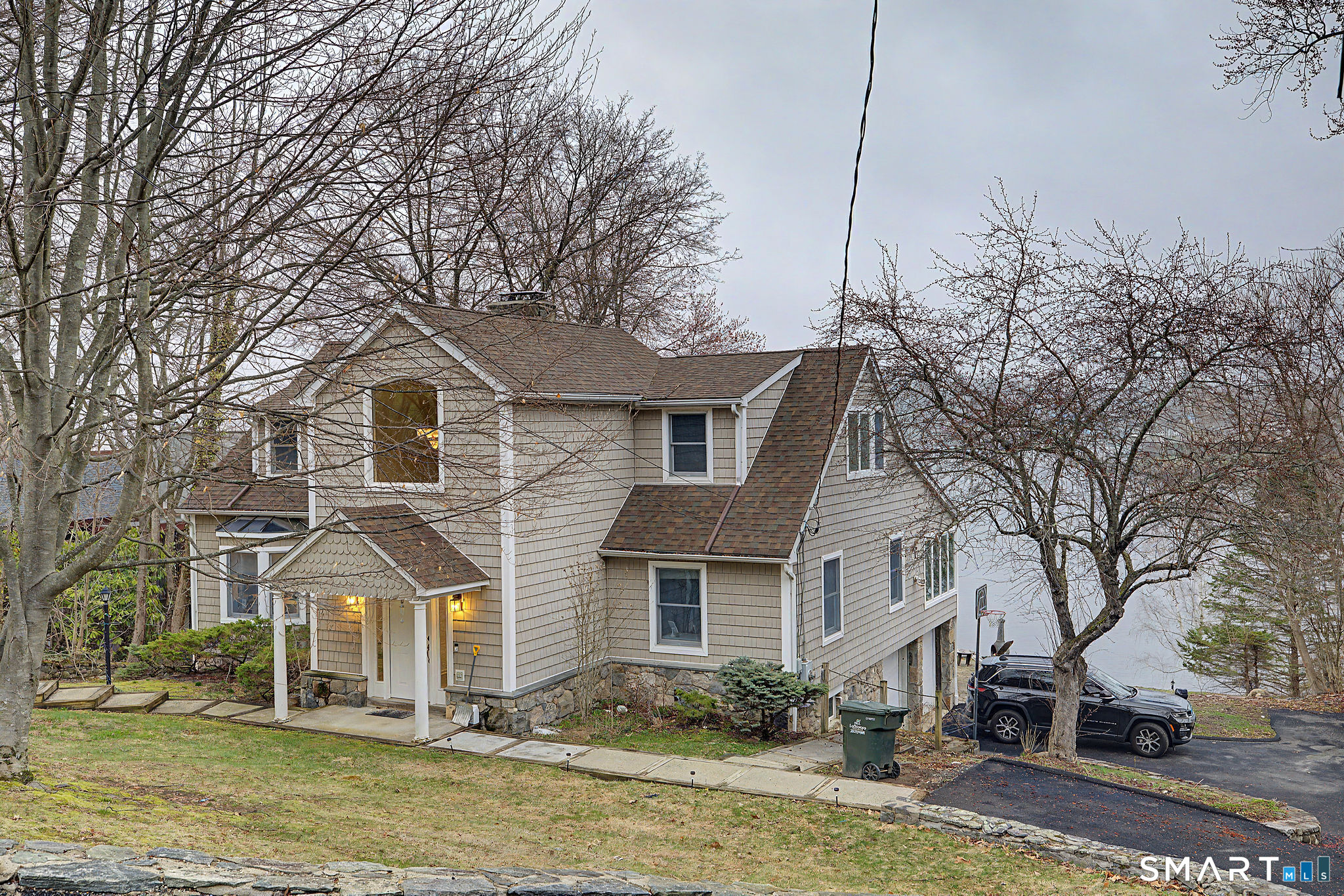 14 Shore Road Danbury CT 06811