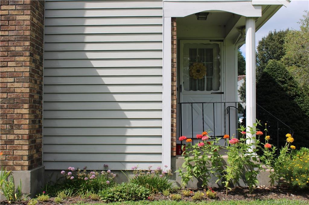 65 Sunrise Circle Windsor CT 06095