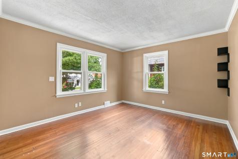 32 Van Buskirk Avenue Stamford CT 06902