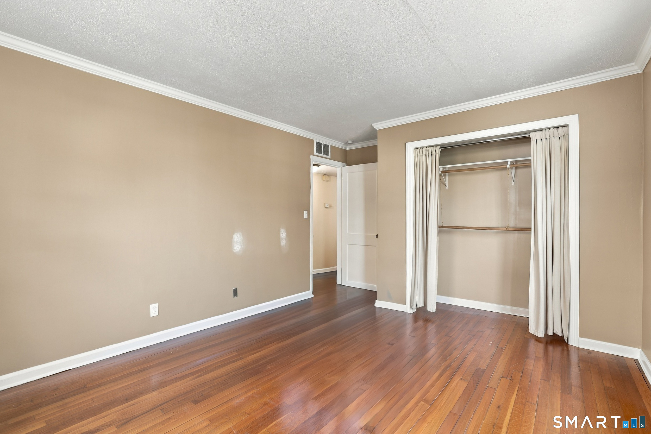 32 Van Buskirk Avenue Stamford CT 06902
