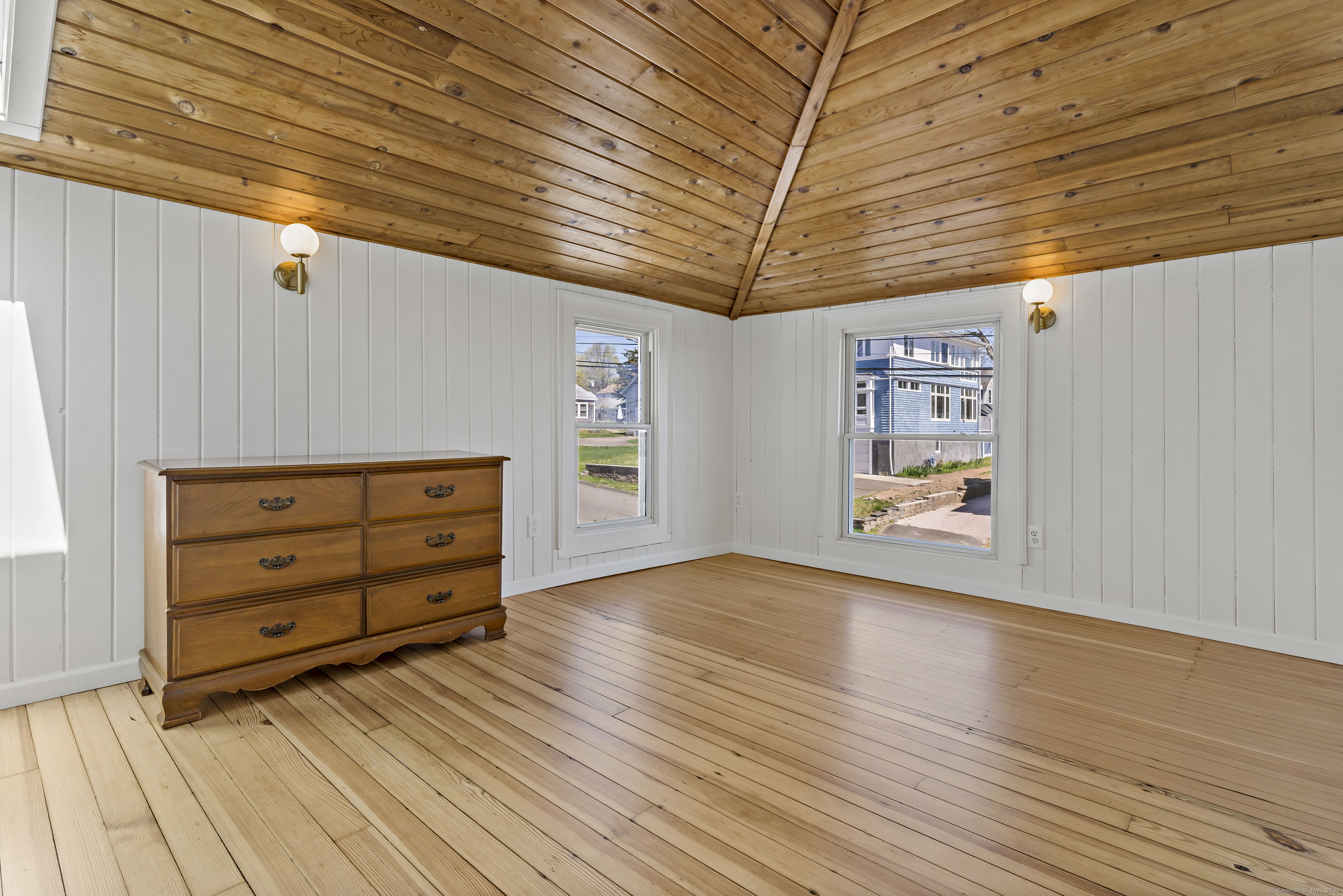 14 Second Avenue Branford CT 06405