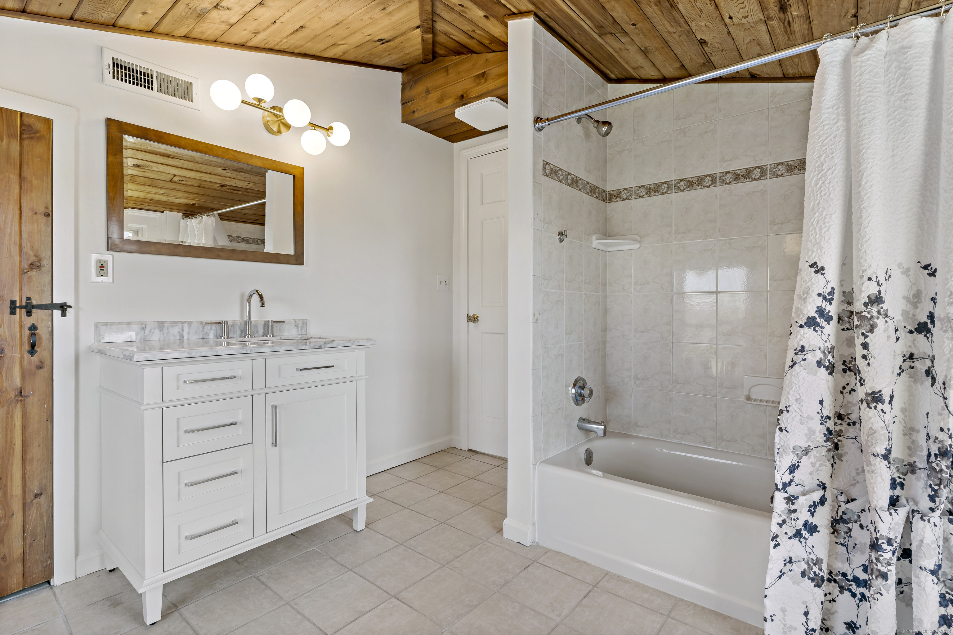 14 Second Avenue Branford CT 06405