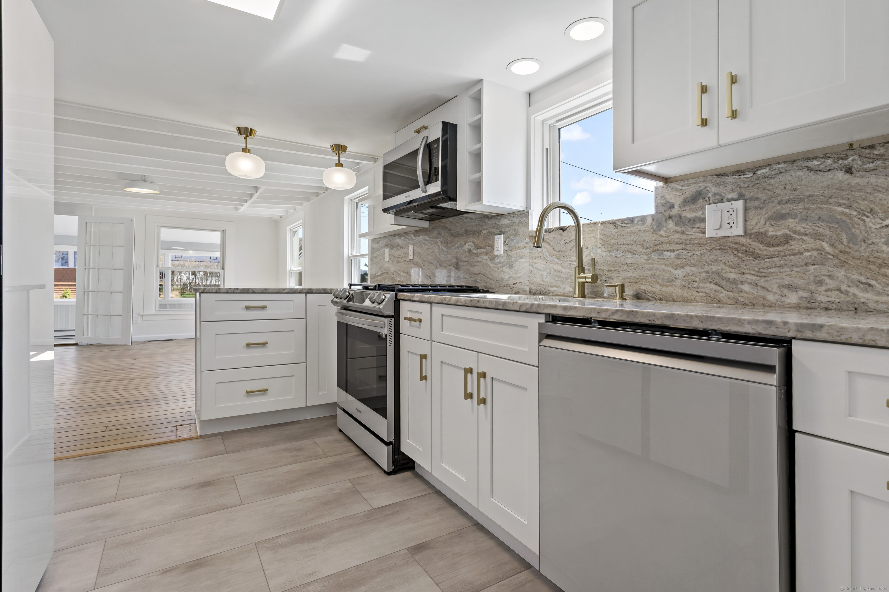 14 Second Avenue Branford CT 06405