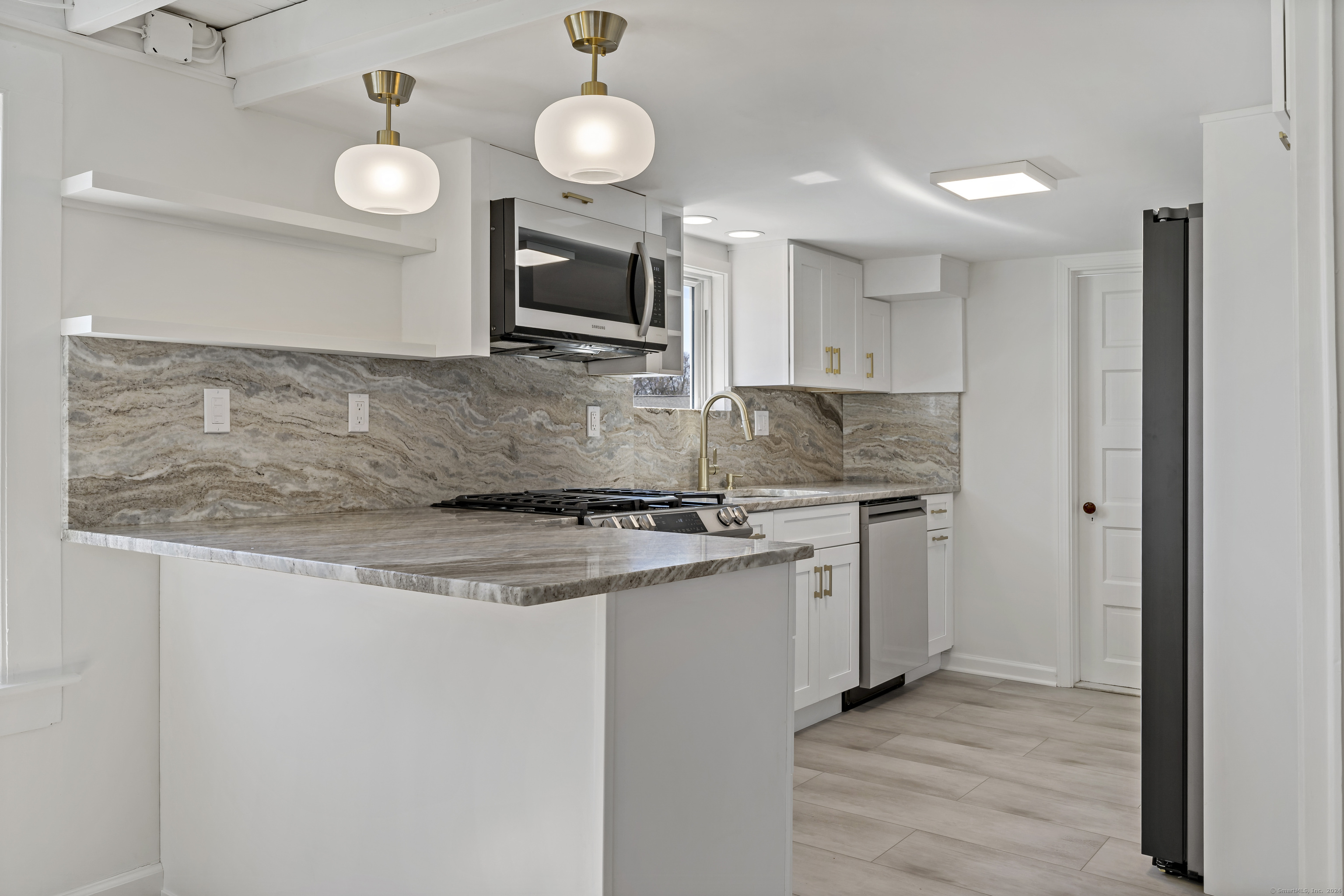 14 Second Avenue Branford CT 06405