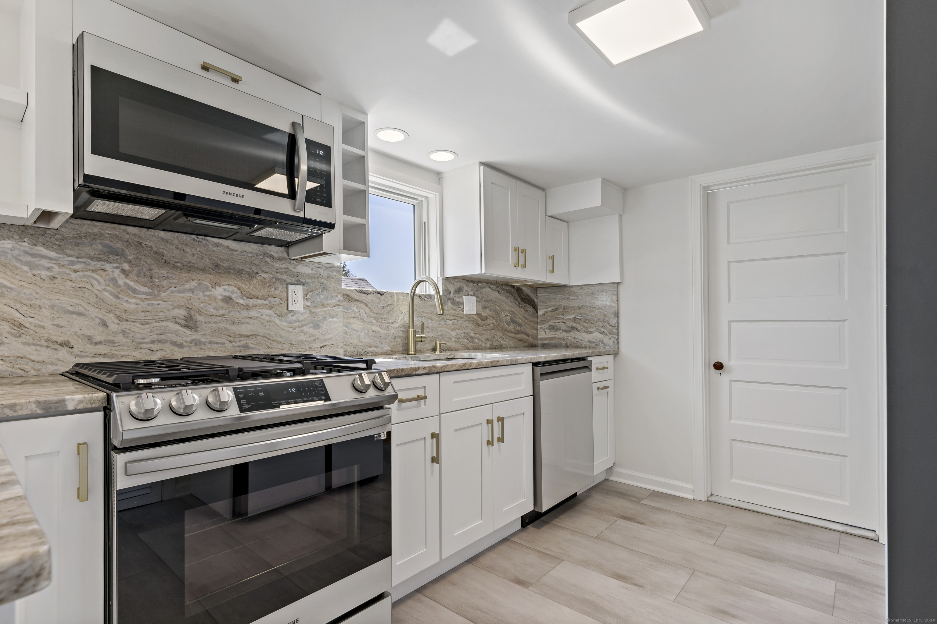 14 Second Avenue Branford CT 06405