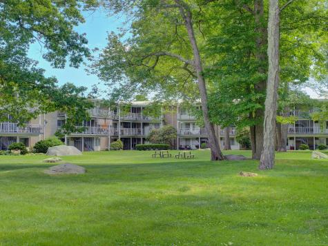 281 Gardner Avenue New London CT 06320