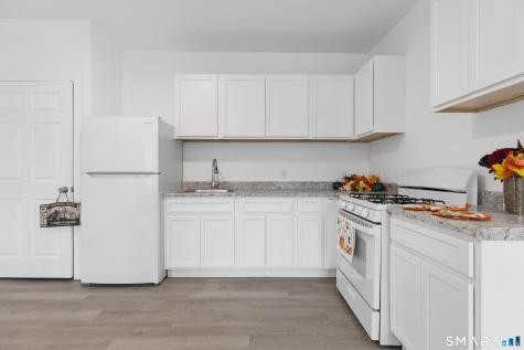 654 Park Street Hartford CT 06106
