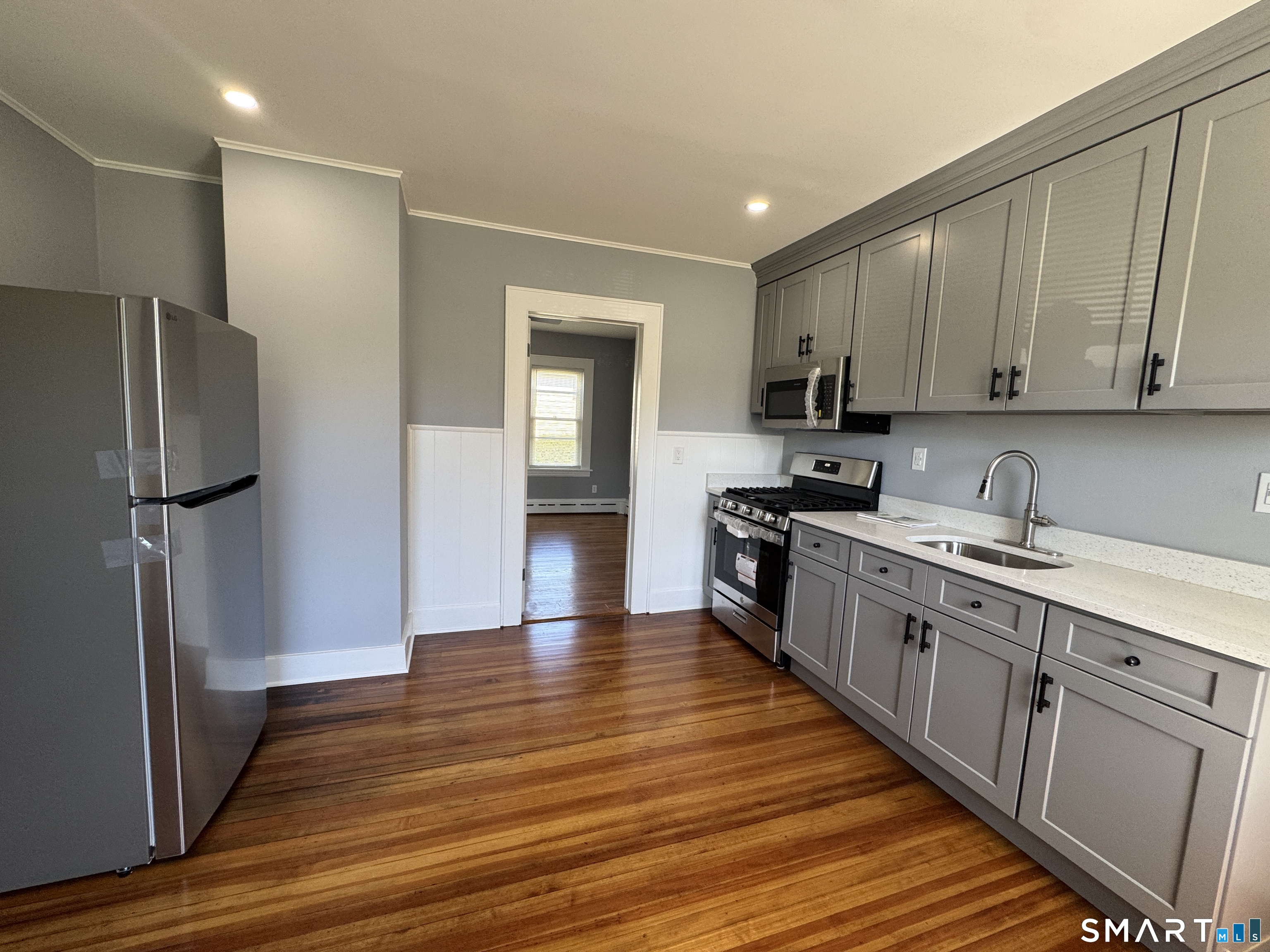 66 Dodd Avenue Bridgeport CT 06606