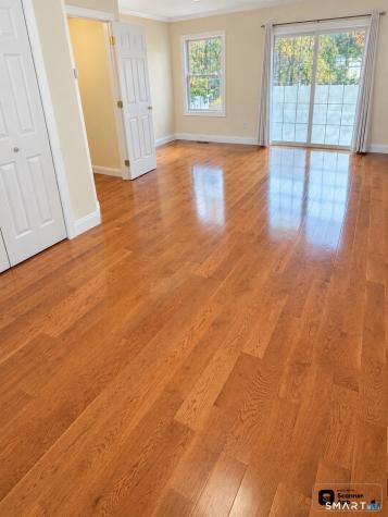527 West Thames Street Norwich CT 06360