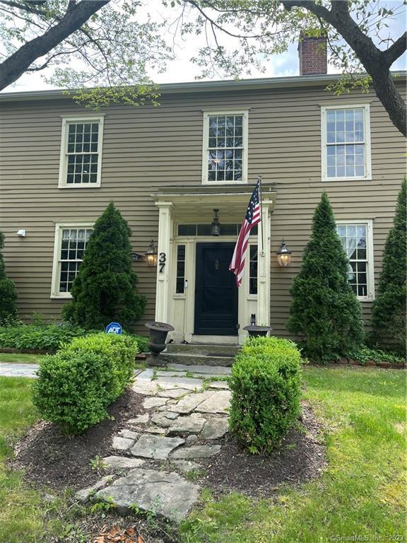 37 Dodgingtown Road Newtown CT 06470