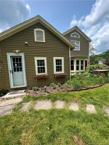 37 Dodgingtown Road Newtown CT 06470