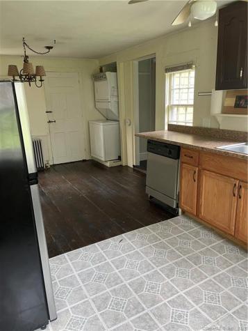37 Dodgingtown Road Newtown CT 06470