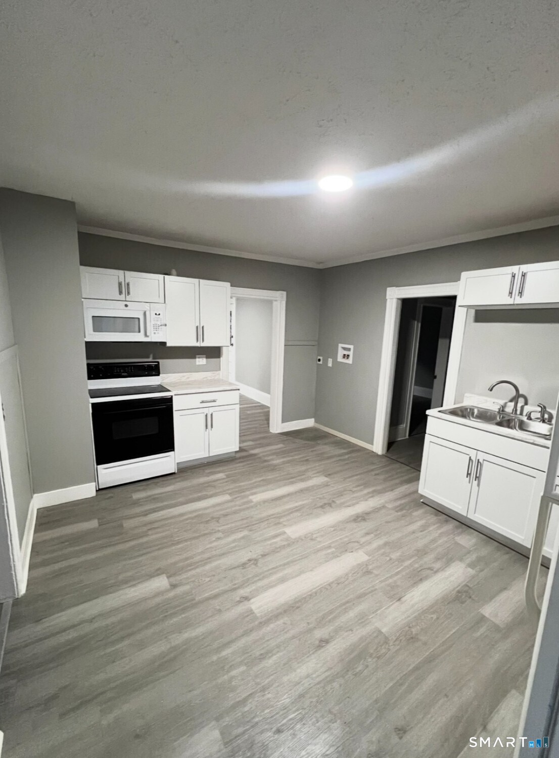 3 Oak Avenue Enfield CT 06082