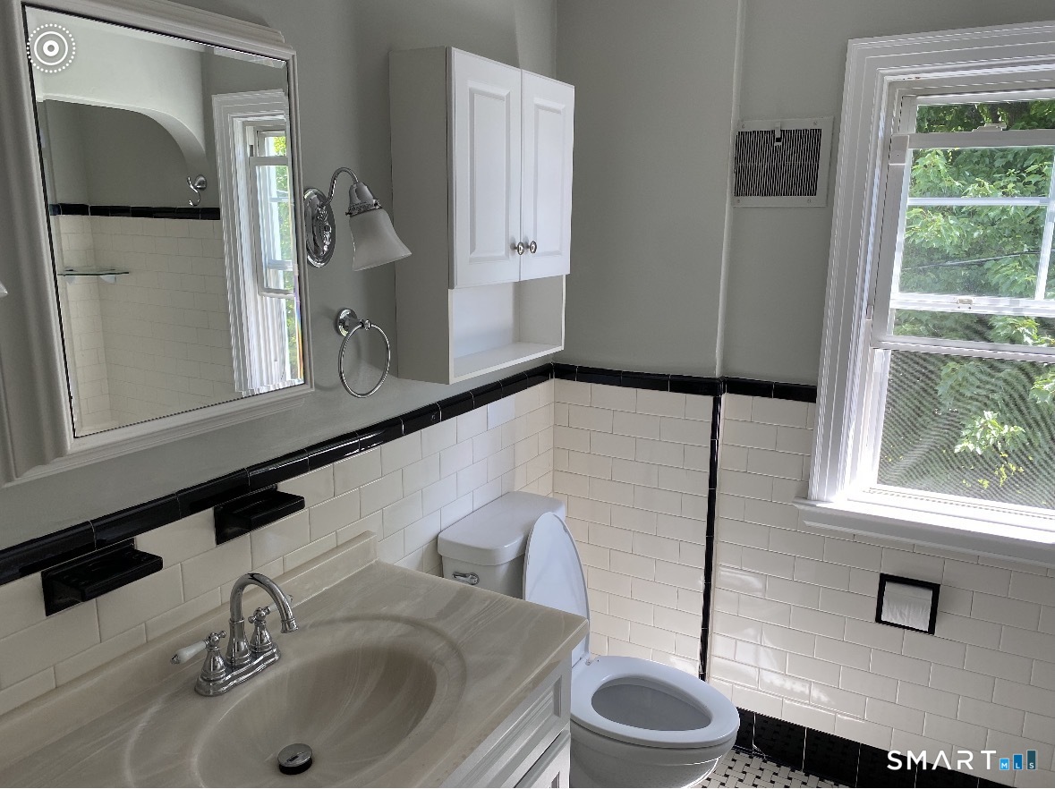 304 Buckingham Street Watertown CT 06779