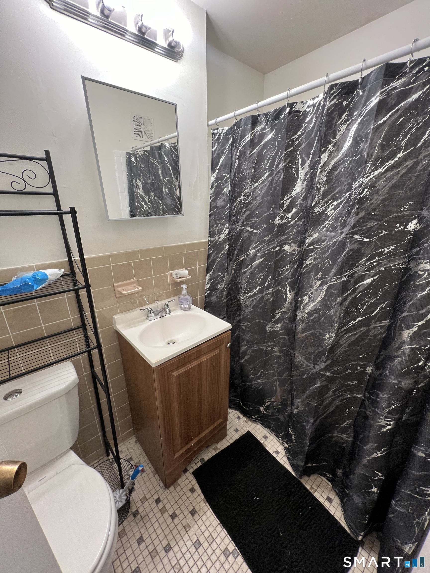 16 Niles Street Hartford CT 06105