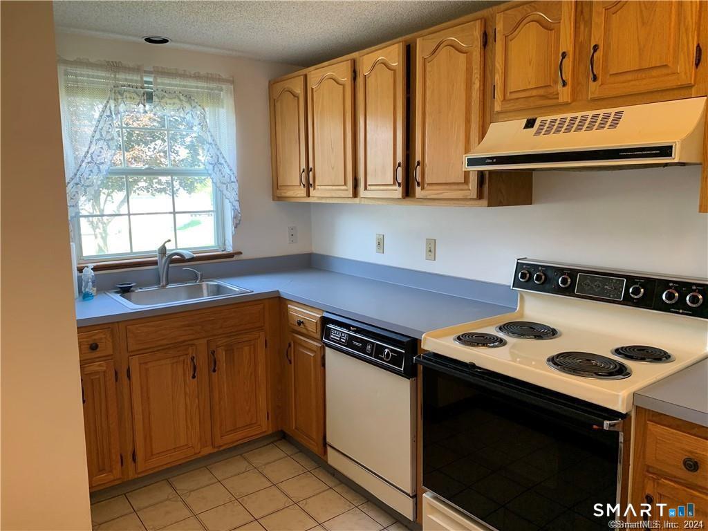3 Jamie Lane Manchester CT 06042