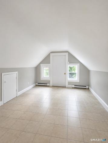 3-17 Curve Street Branford CT 06405