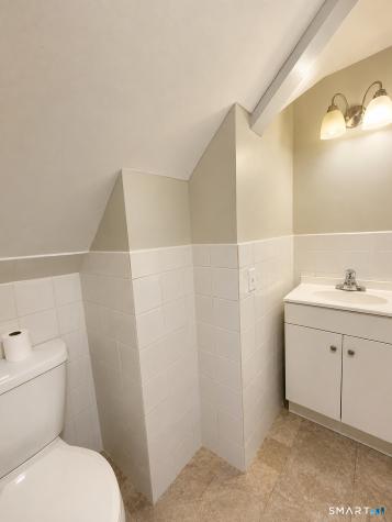 3-17 Curve Street Branford CT 06405